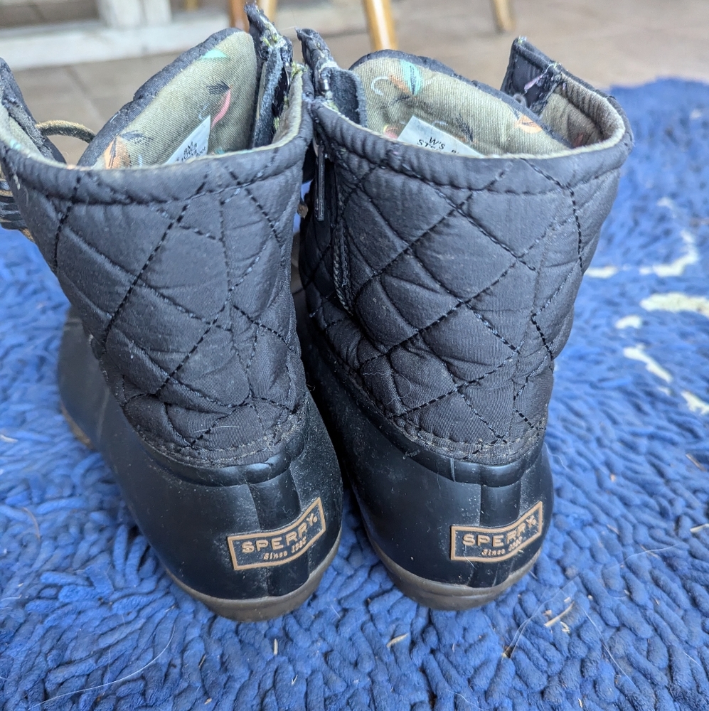 Duck Boots - Picture 2 of 4